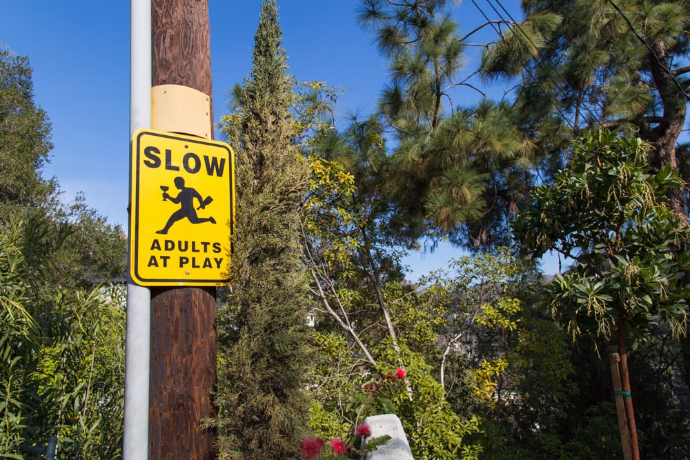 Hollywood Hills slow sign