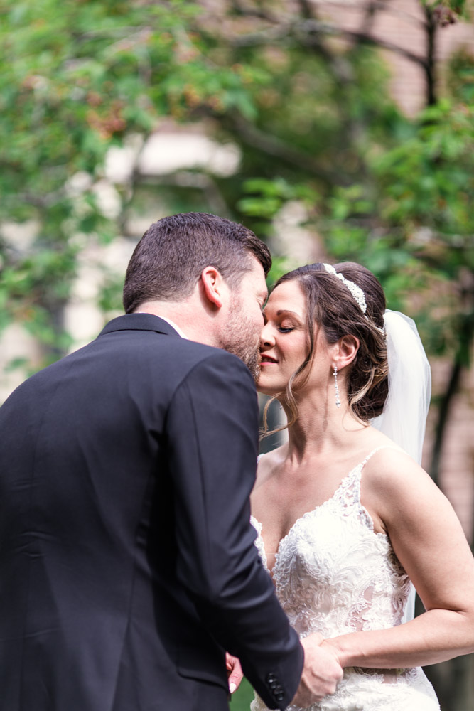 Cheney Mansion Wedding – Emma Mullins Photography