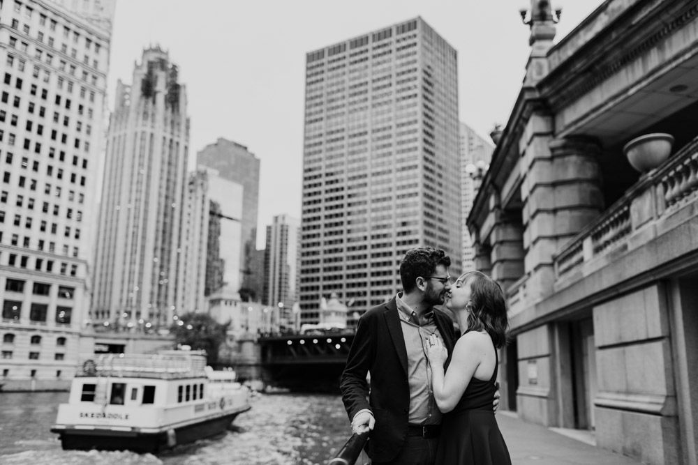 Romantic fall engagement session on Chicago Riverwalk