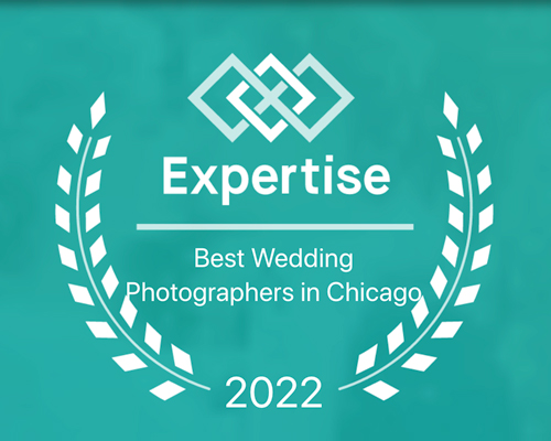 Emma Mullins Photography named one of the Best Wedding Photographers in Chicago by Expertise.com in 2022